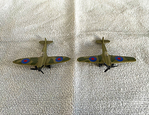 Spitfire diecast military - 2x,