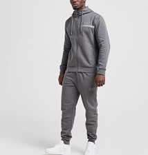 EA7 Emporio Armani Central