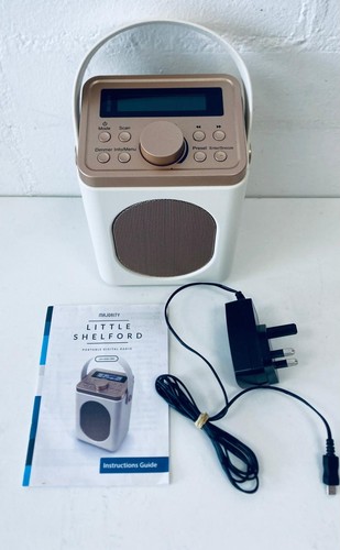 Portable dab radio - radio, with