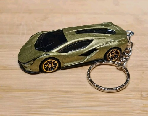 Diecast model car - 1/64,