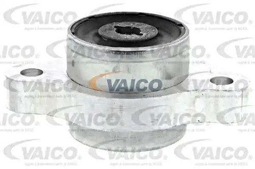 Wishbone trailing bushing left - trailing,
