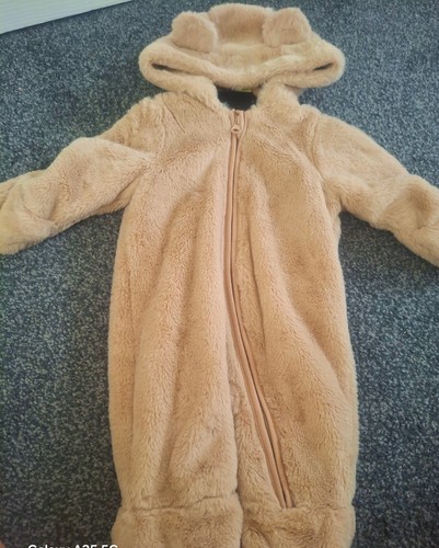 Fluffy snowsuit - fluffy,