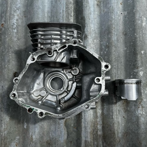 Honda gxv160 engine crankcase - honda,
