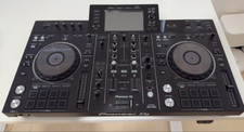 Pioneer XDJ-RX2 player mixer