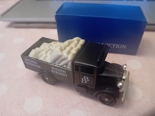 Corgi morris truck builders - corgi,