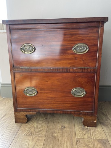 Mahogany small cabinet - mahogany,