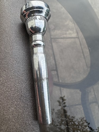 Yamaha trumpet mouthpiece - trumpet,