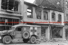 F006985 USA ambulance Bastogne