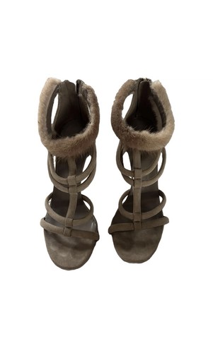Gucci fur sandal heels - fur,