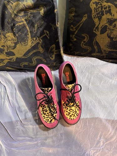Demonia fusha and leopard - fusha,