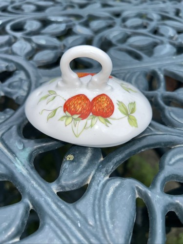 Queen virginia strawberry - queen’s,