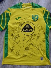 Norwich City Signed Football Shirt x23 - Football Autograph, 2025/26, Sargent