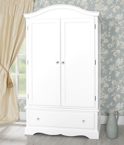 Romance wardrobe with deep - with,