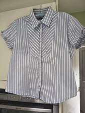 Austin Reed Size 16 short