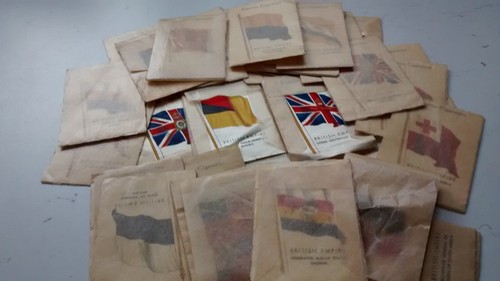 Kensitas cigarette silks - ,