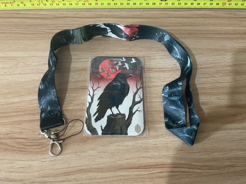 Witchy red moon crow - raven, id