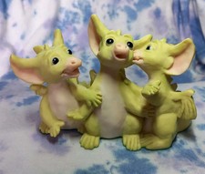 Pocket Dragon"Telling Secrets "1994 SIGNED by Real Musgrave.Excellent Condition.