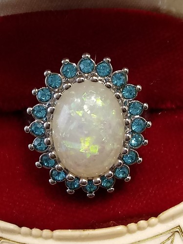 Vintage white gold - white, faux