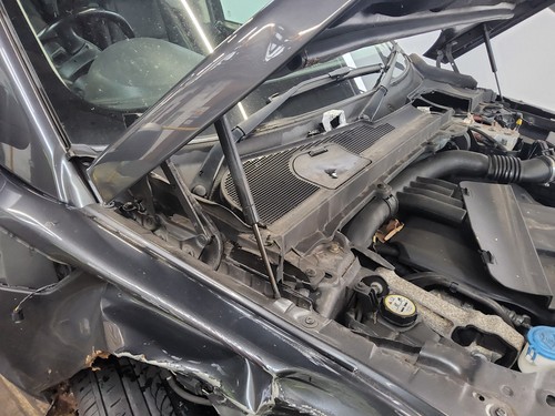 Bonnet hinge land rover - hinge,