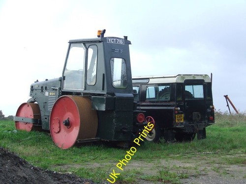 Photo 6x4 road roller and - and, land