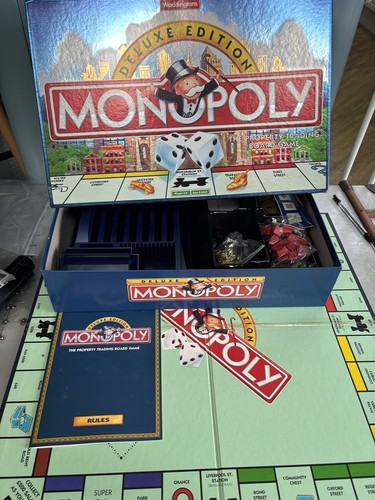 Hasbro waddingtons monopoly - hasbro,