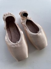 NEW Capezio Airess Pointe