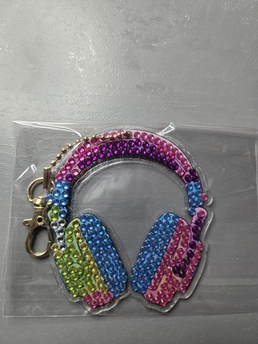 Headphone keyrings diamond - headphone,