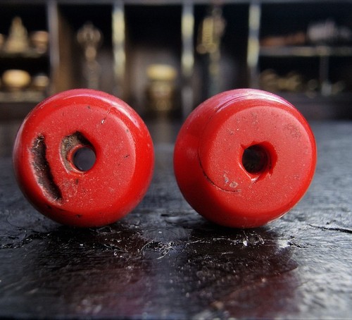 Tibetan dzi bead - dzi, coral