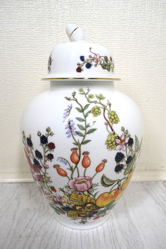Aynsley fine bone china - bone,