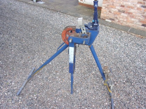 Record pipe vice - record,