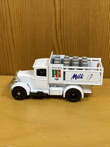 Lledo tips milk lorry very - pg,