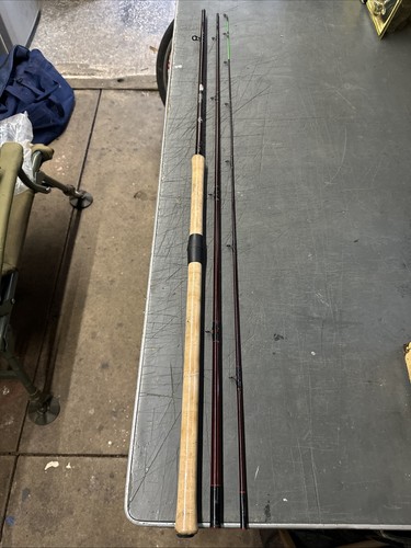 Abu maxxar feeder - maxxar,