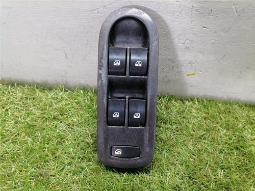 Front window regulator - front,