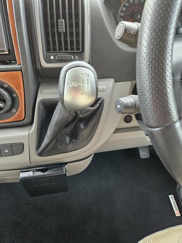 Berth motorhome - 6,