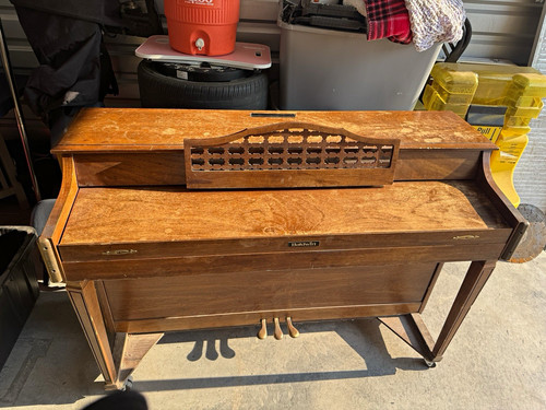 Baldwin spinet upright piano - spinet,
