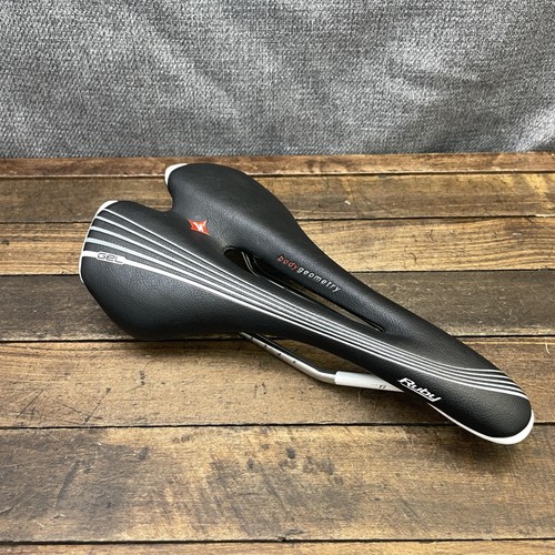 Specialized ruby gel - ti, body