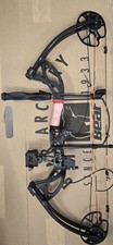 Bear Cruzer G2 Compound Bow with Case and Easton Aftermath Arrows