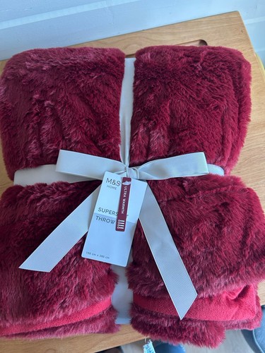 Home red velvet super soft - m&s,