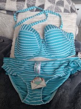 LADIES FLOOZIE SIZE 32G & 18