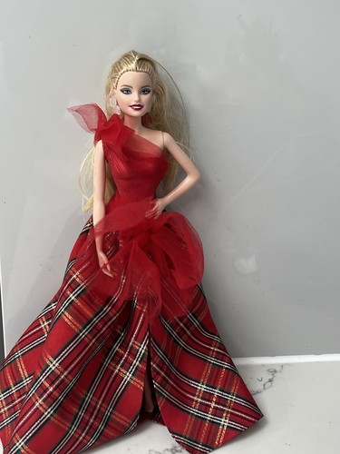 Barbie holiday 2024 doll - barbie,