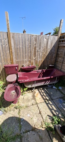 Vintage burgundy bathroom - vintage,