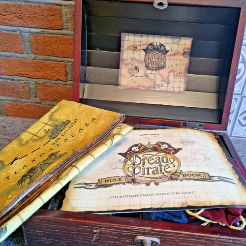 Dread pirate board - pirate, wooden
