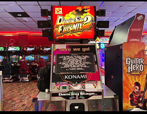 Konami dancing stage - dancing, 2