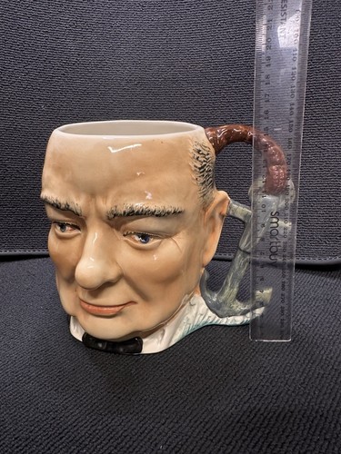 Winston churchill toby - churchill,