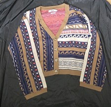 Not Shy Geometric Knit Button
