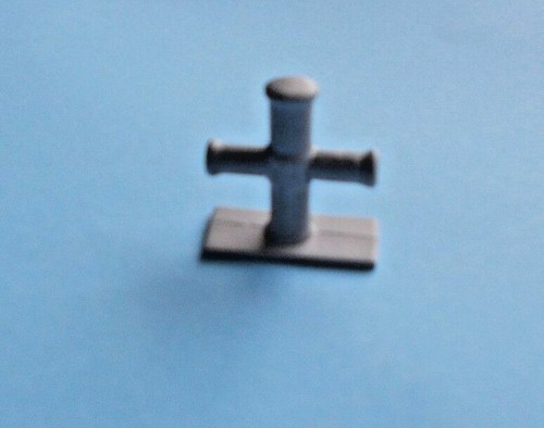 Cruciform bollard model - cruciform,