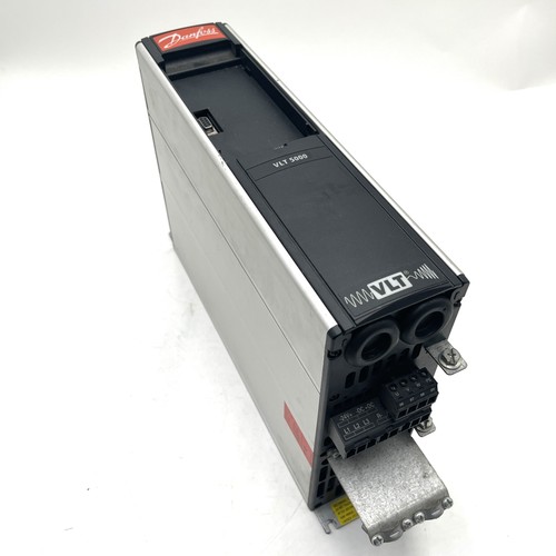 Inverter vlt5004 danfoss - vlt5004, 3p