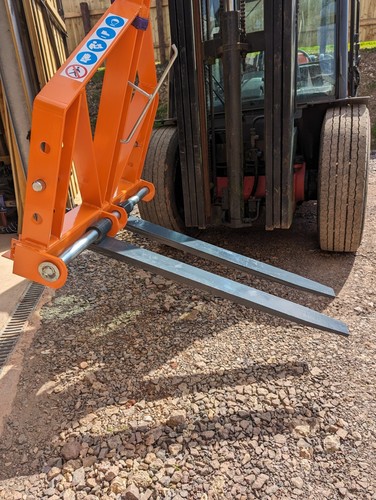 Pallet forks compact tractor - compact,