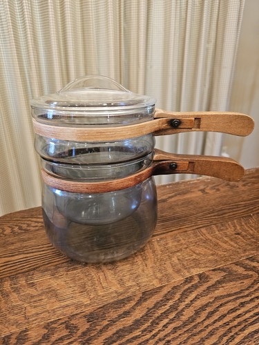 Pyrex ww2 era 1940 wood - ww2,