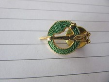 Irish tara brooch pin badge